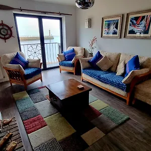  Holiday home Beachfront